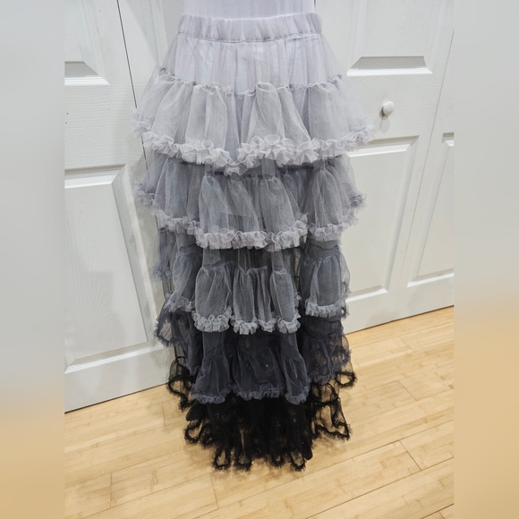 Dolls Kill Sugar Thrillz Gray Black Ombre Sheer Tulle Magical Finale Maxi Skirt - Picture 5 of 8